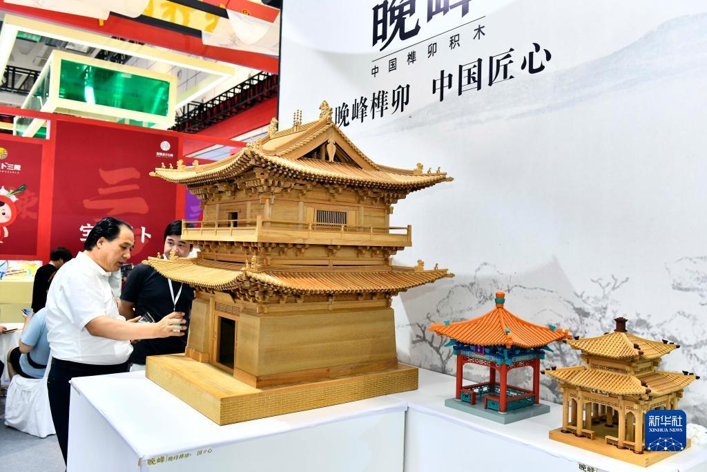 菲莫国际官网